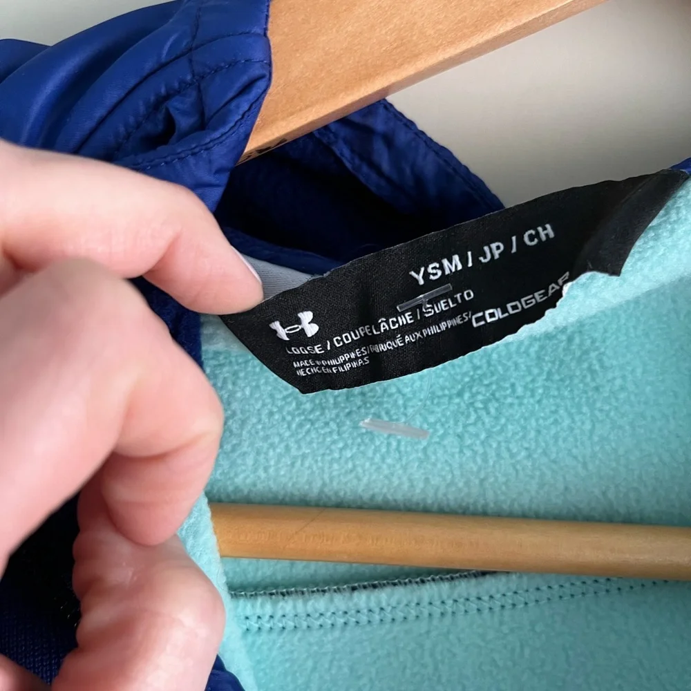Girls Under Armor jacket - Picture 6 of 7